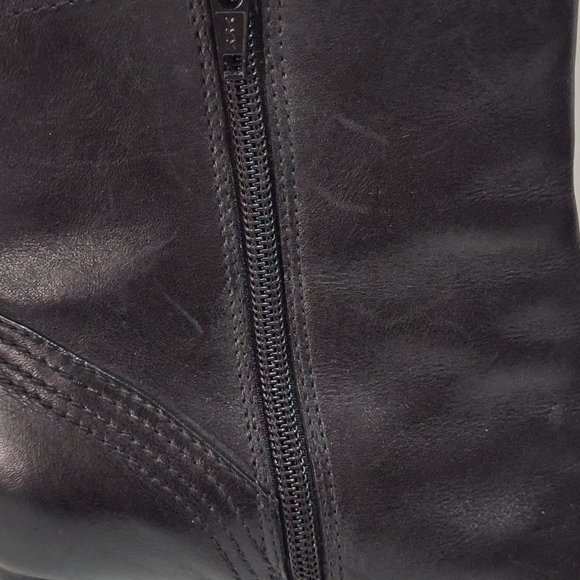 Clarks Black Leather Ankle Boots - Picture 7 of 10